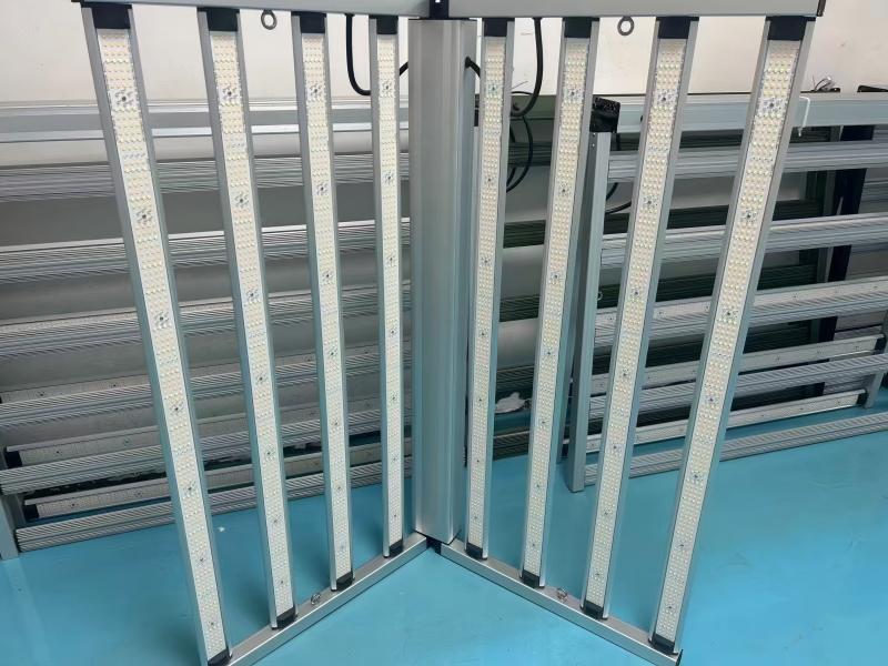 foldable grow light
